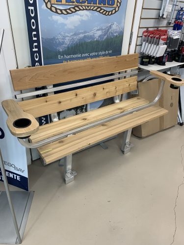 BANC AVEC SUPPORT À BRAS