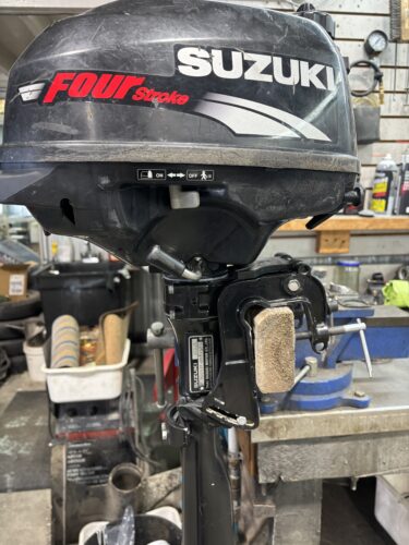 SUZUKI 2.5 HP USAGÉ