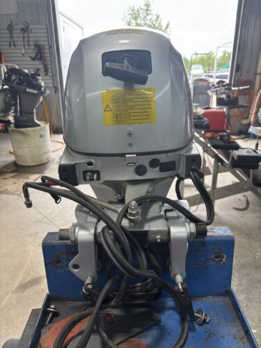 HONDA 20 HP USAGÉ AU VOLANT